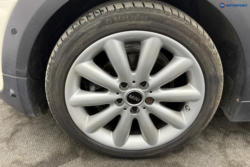 Mini Hatchback Cooper Classic Manual Petrol Hatchback - Stock Number (1645290) - 33rd supplementary image