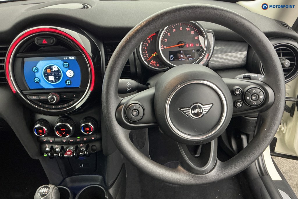 Mini Hatchback Cooper Classic Manual Petrol Hatchback - Stock Number (1645290) - 1st supplementary image