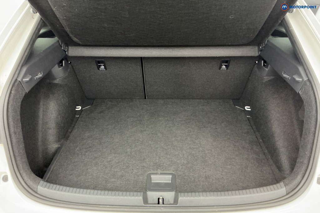 Volkswagen Taigo R-Line Automatic Petrol SUV - Stock Number (1645810) - 3rd supplementary image
