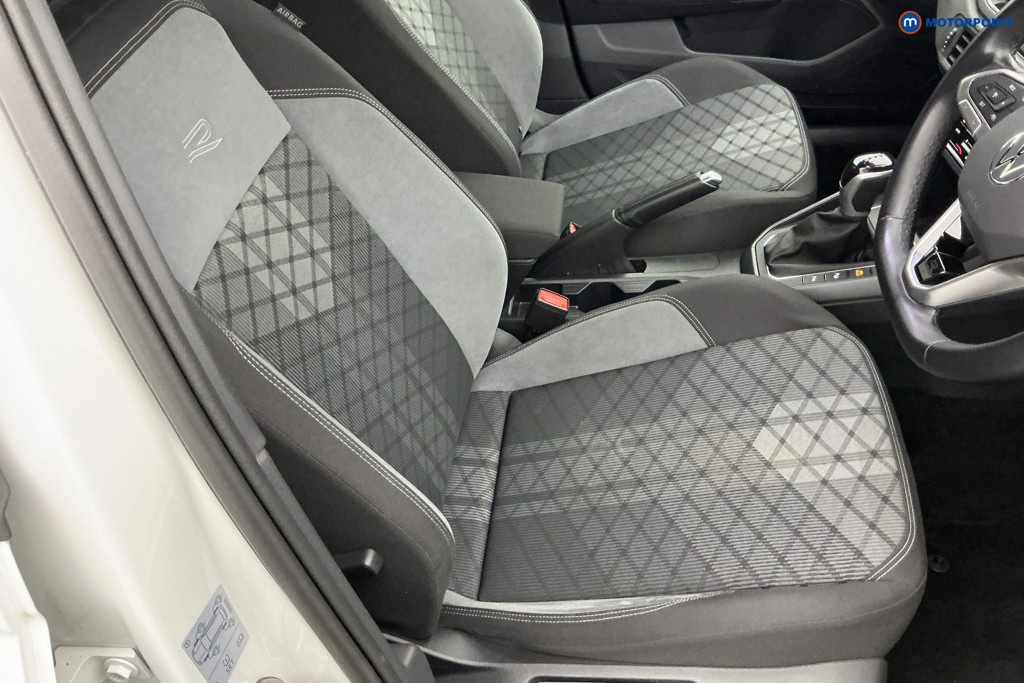 Volkswagen Taigo R-Line Automatic Petrol SUV - Stock Number (1645810) - 5th supplementary image