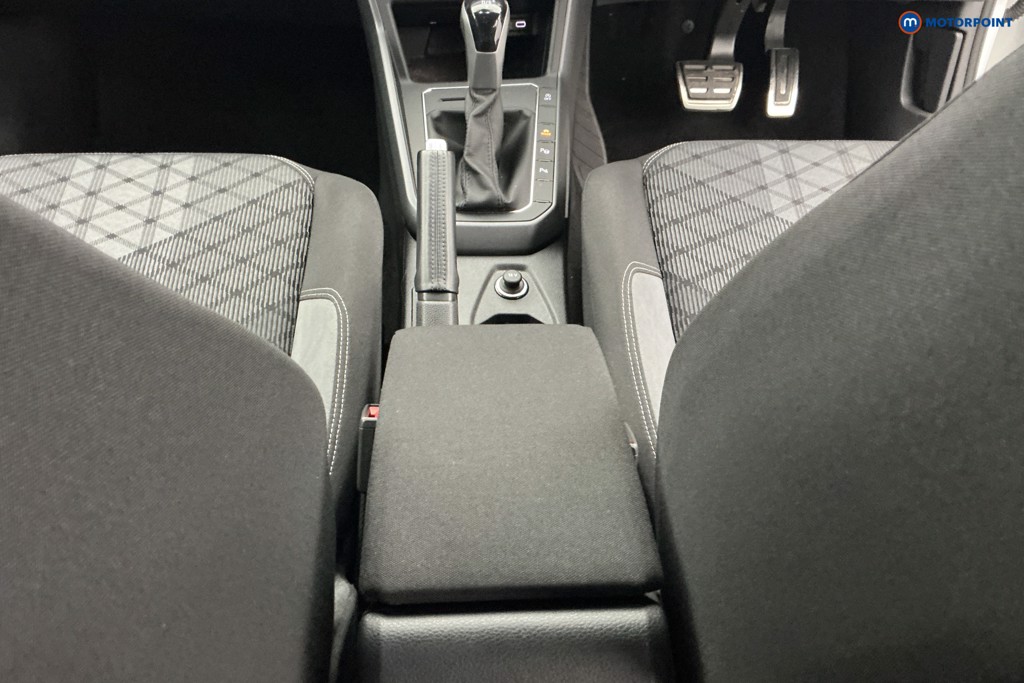 Volkswagen Taigo R-Line Automatic Petrol SUV - Stock Number (1645810) - 11th supplementary image