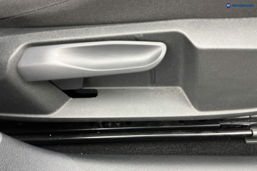 Volkswagen Taigo R-Line Automatic Petrol SUV - Stock Number (1645810) - 23rd supplementary image