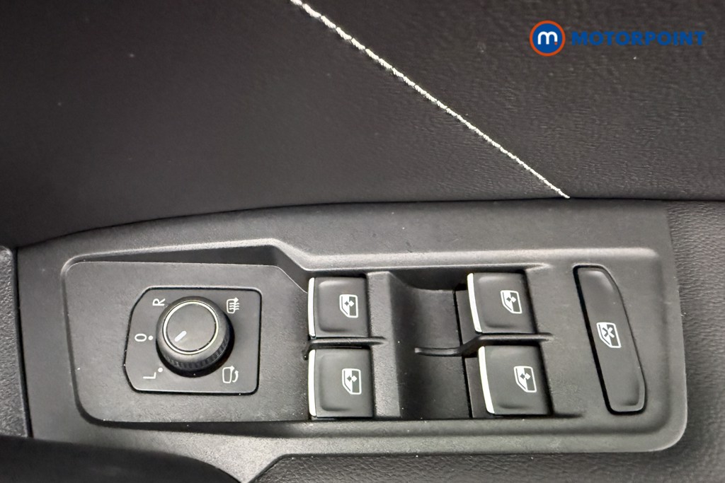 Volkswagen Tiguan Black Edition Automatic Petrol Plug-In Hybrid SUV - Stock Number (1645877) - 19th supplementary image