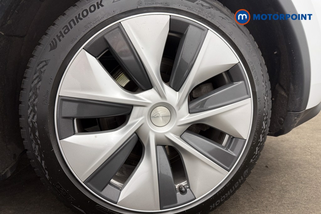 Tesla Model Y Long Range Automatic Electric SUV - Stock Number (1645905) - 13th supplementary image