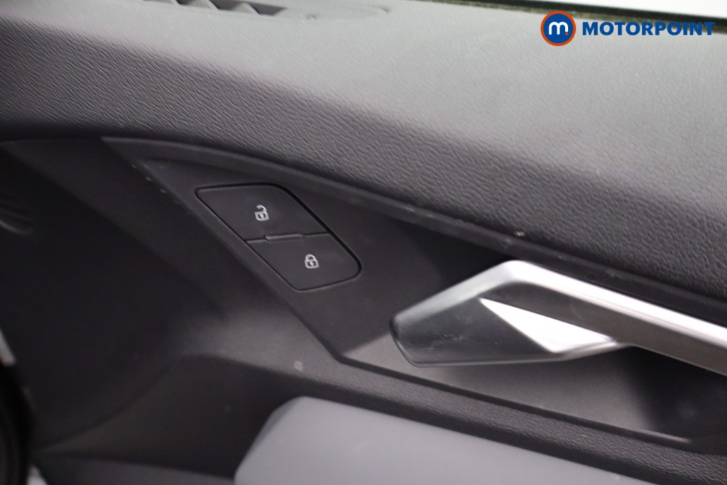 Audi A3 S Line Manual Petrol Hatchback - Stock Number (1645935) - 11th supplementary image