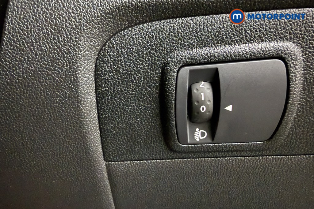Renault Grand Scenic Signature Automatic Petrol People Carrier - Stock Number (1646250) - 18th supplementary image