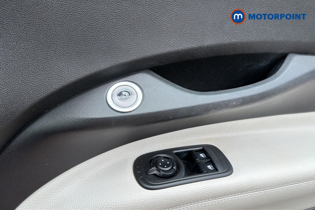 Fiat 500 La Prima Automatic Electric Convertible - Stock Number (1646328) - 19th supplementary image
