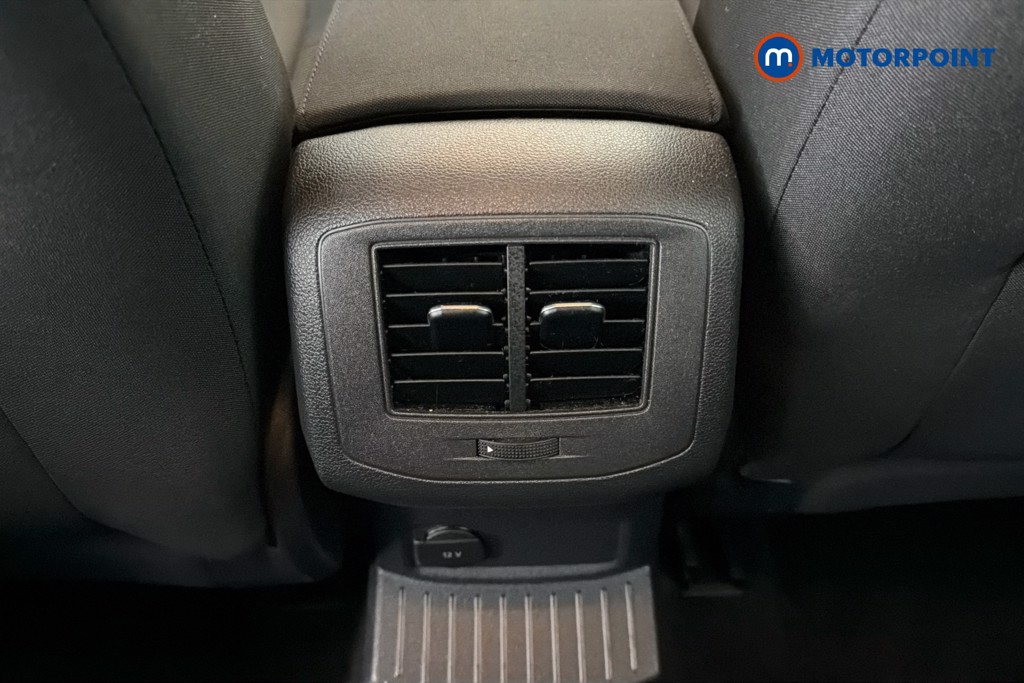 Volkswagen T-Roc SE Manual Petrol SUV - Stock Number (1646661) - 30th supplementary image