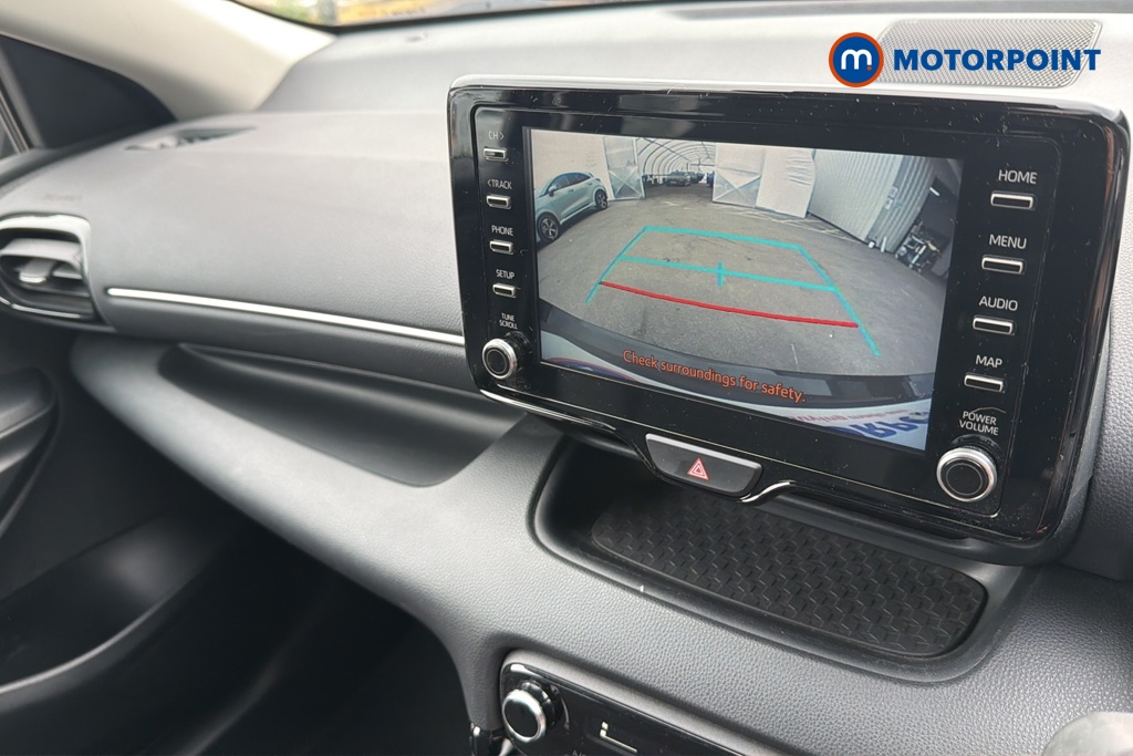 Toyota Yaris Design Automatic Petrol-Electric Hybrid Hatchback - Stock Number (1646840) - 13th supplementary image