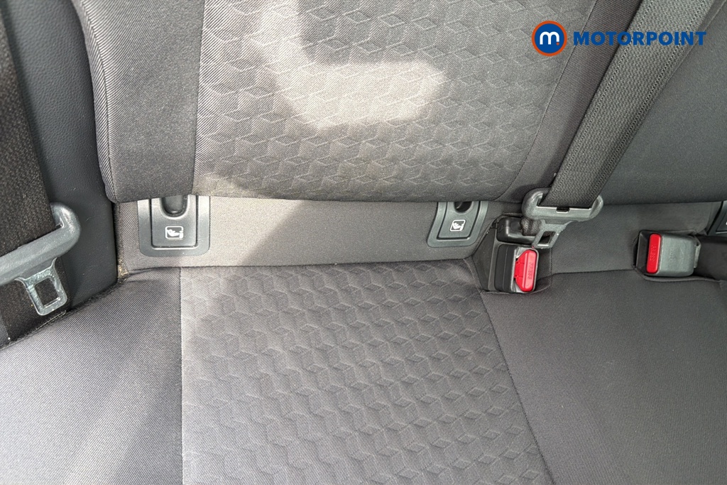 Toyota Yaris Design Automatic Petrol-Electric Hybrid Hatchback - Stock Number (1646840) - 27th supplementary image