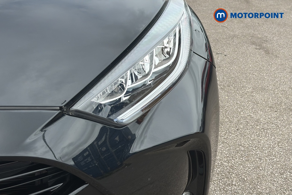 Toyota Yaris Design Automatic Petrol-Electric Hybrid Hatchback - Stock Number (1646840) - 42nd supplementary image