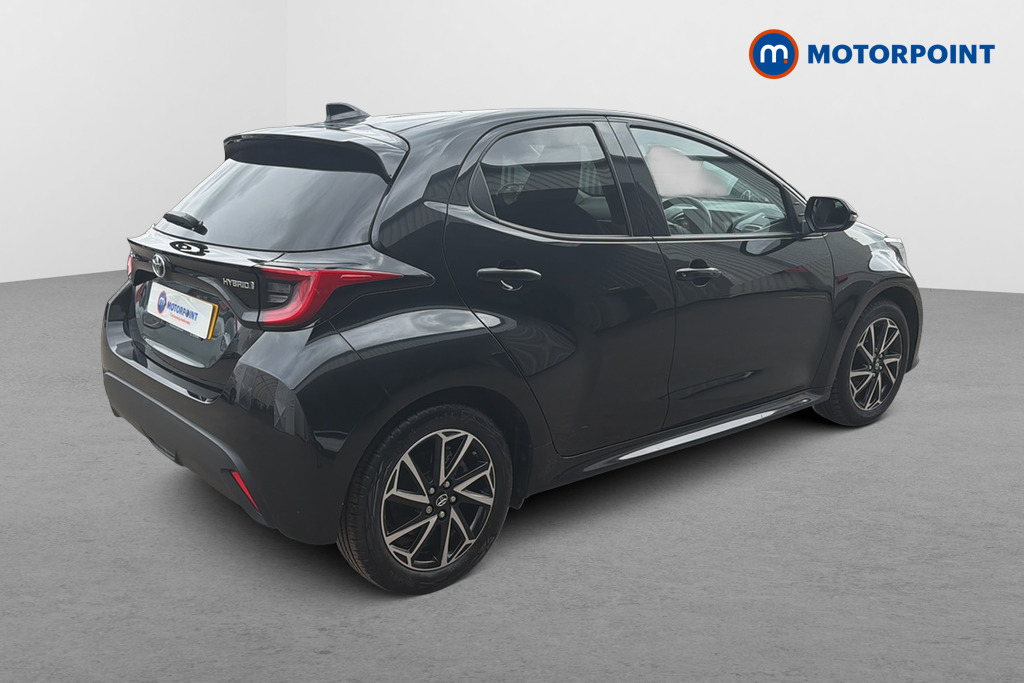 Toyota Yaris Design Automatic Petrol-Electric Hybrid Hatchback - Stock Number (1646840) - Passenger side rear corner