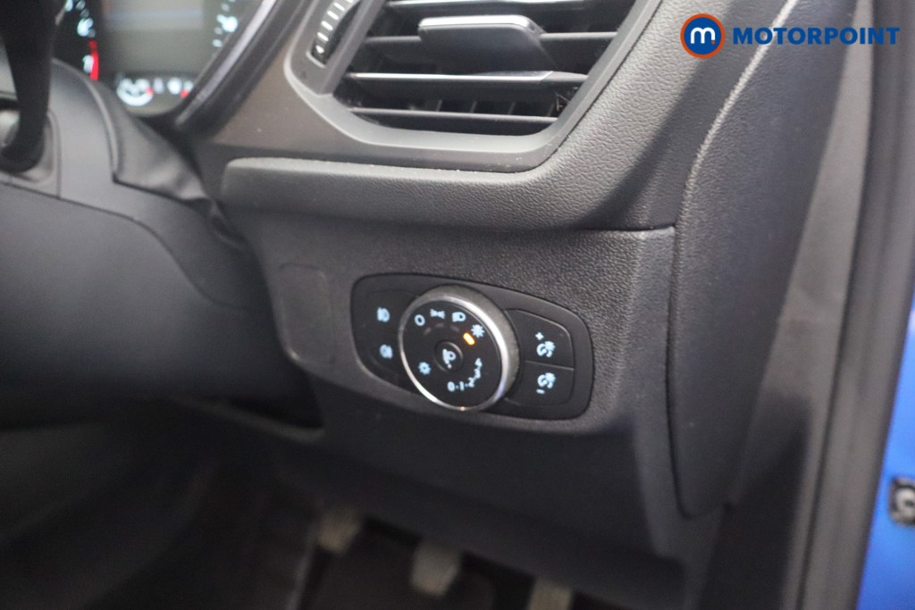 Ford Focus Titanium Edition Manual Petrol Hatchback - Stock Number (1647317) - 13th supplementary image
