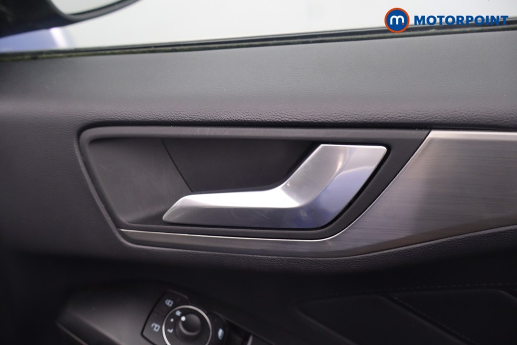 Ford Focus Titanium Edition Manual Petrol Hatchback - Stock Number (1647317) - 15th supplementary image