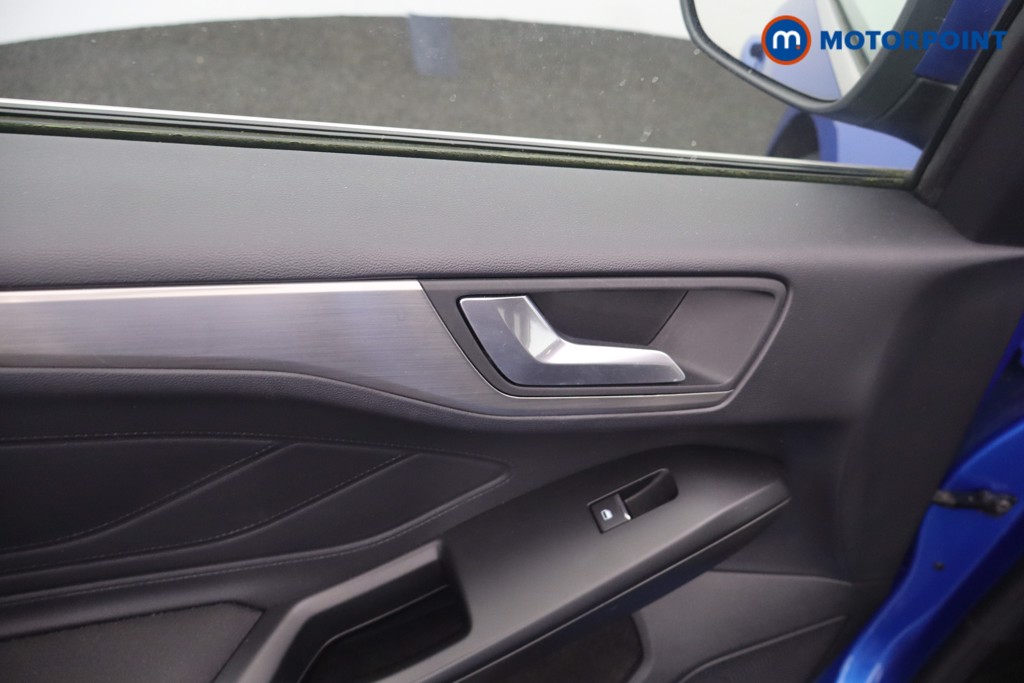 Ford Focus Titanium Edition Manual Petrol Hatchback - Stock Number (1647317) - 27th supplementary image