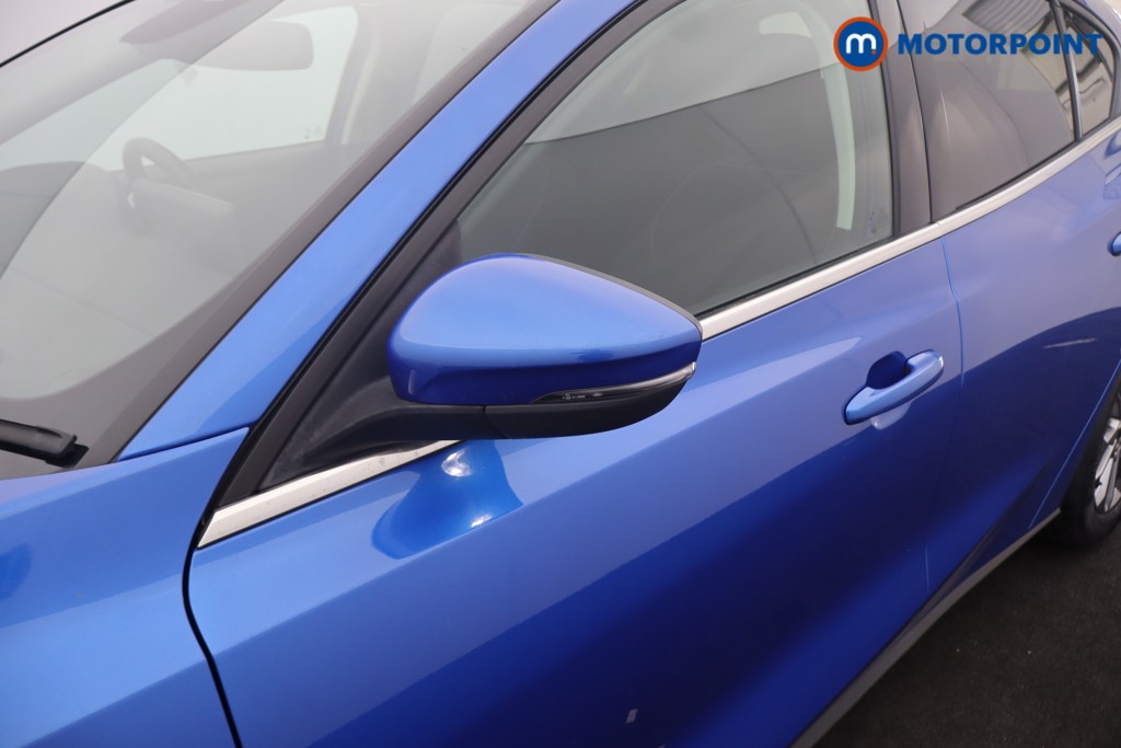 Ford Focus Titanium Edition Manual Petrol Hatchback - Stock Number (1647317) - 29th supplementary image