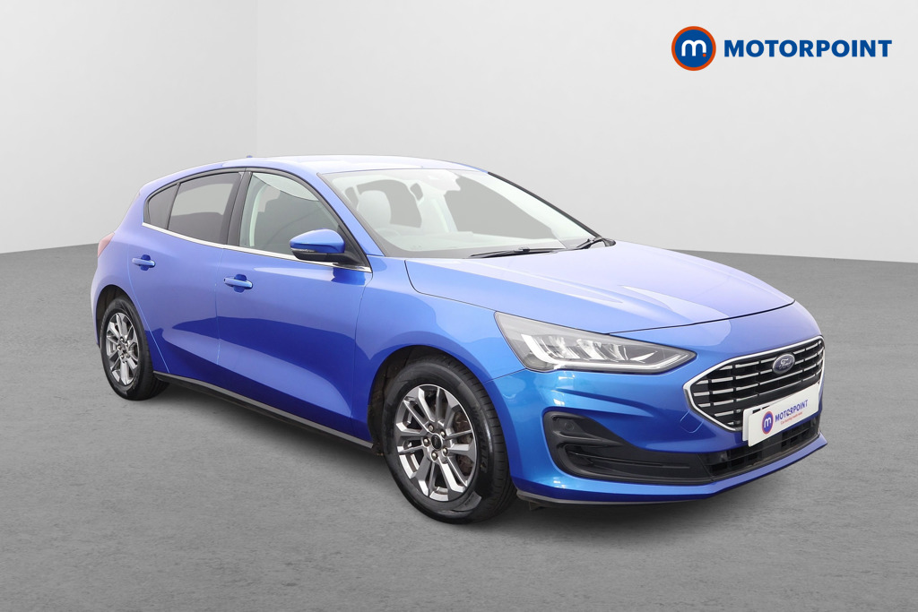 Ford Focus Titanium Edition Manual Petrol Hatchback - Stock Number (1647317) - Drivers side front corner