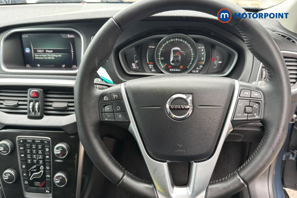 Volvo V40 Inscription Manual Petrol Hatchback - Stock Number (1647616) - 2nd supplementary image