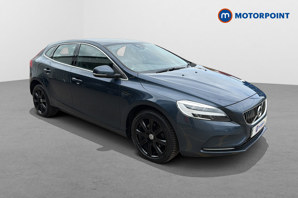 Volvo V40 Inscription Manual Petrol Hatchback - Stock Number (1647616) - Drivers side front corner