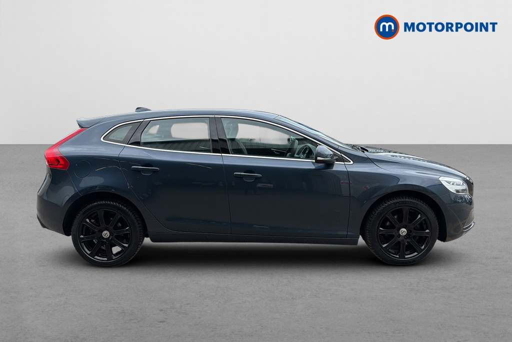 Volvo V40 Inscription Manual Petrol Hatchback - Stock Number (1647616) - Passenger side