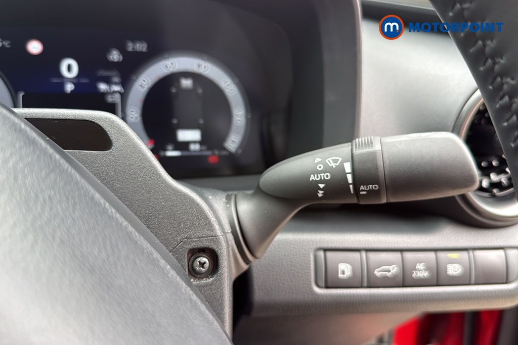 Toyota C-Hr Excel Automatic Petrol Plug-In Hybrid SUV - Stock Number (1647658) - 6th supplementary image