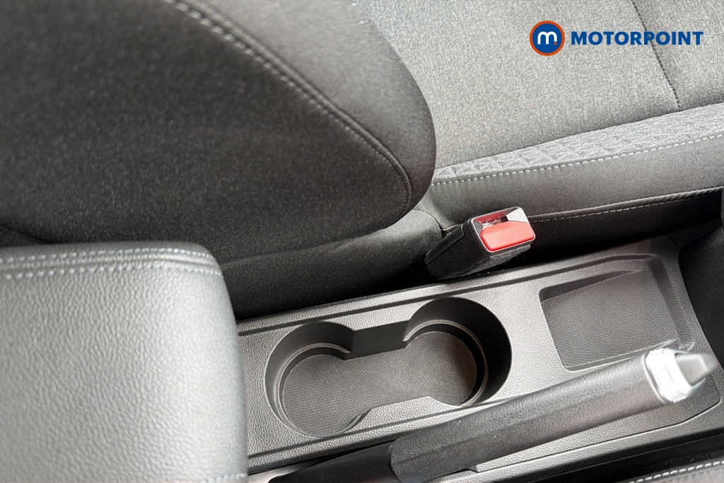 Renault Clio Iconic Manual Petrol Hatchback - Stock Number (1648090) - 16th supplementary image