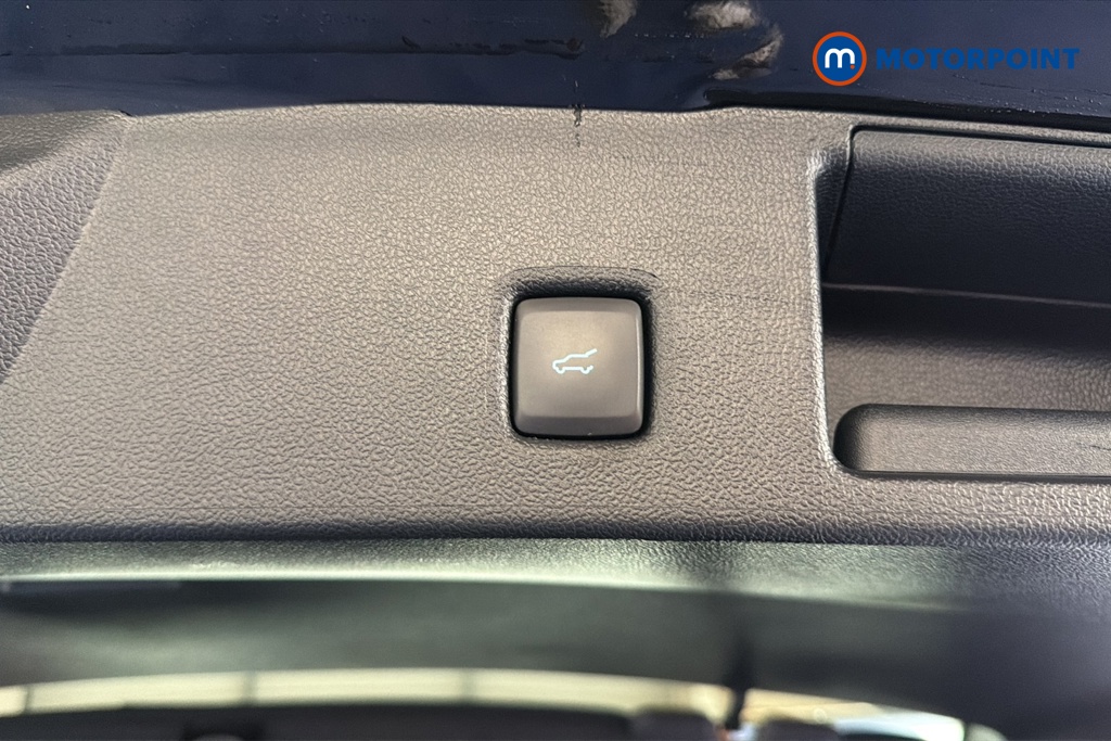 Ford Kuga St-Line Automatic Petrol-Electric Hybrid SUV - Stock Number (1648100) - 35th supplementary image
