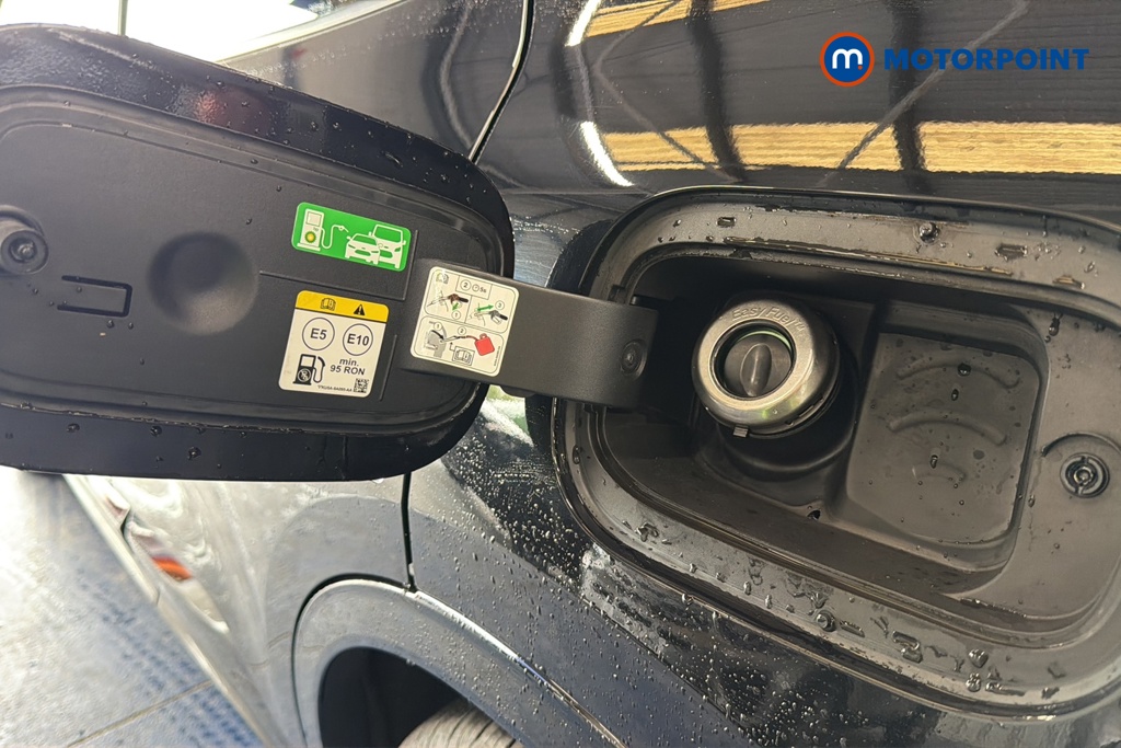 Ford Kuga St-Line Automatic Petrol-Electric Hybrid SUV - Stock Number (1648100) - 41st supplementary image