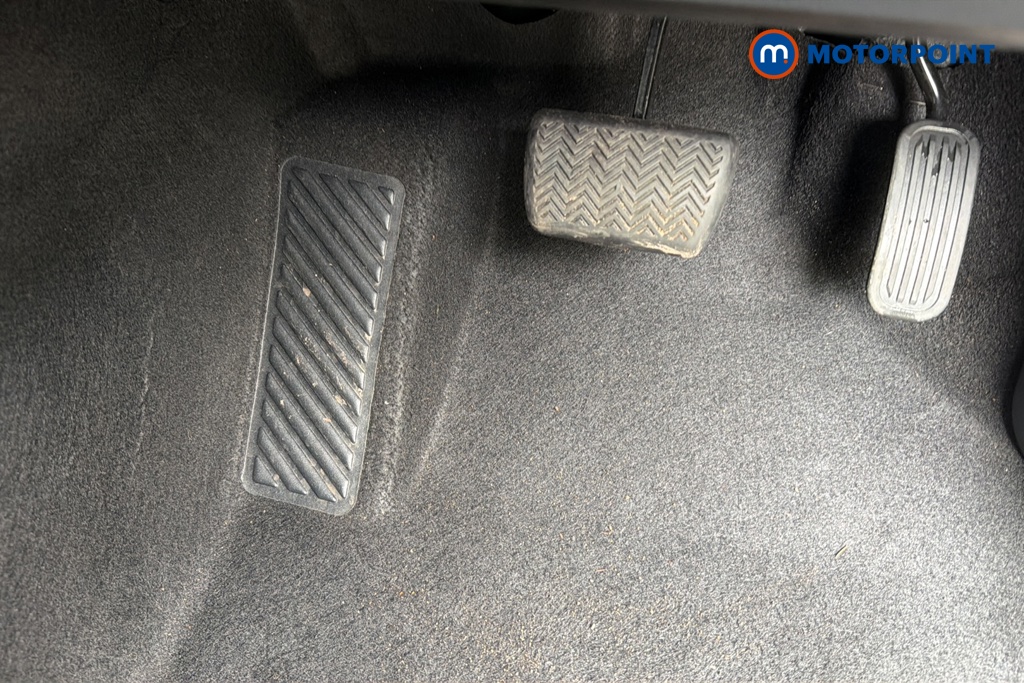 Toyota Yaris Cross Excel Automatic Petrol-Electric Hybrid Estate - Stock Number (1648220) - 24th supplementary image