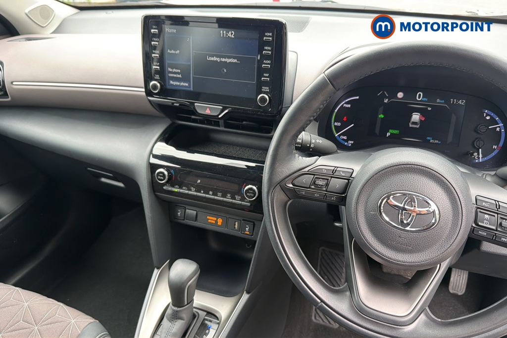 Toyota Yaris Cross Excel Automatic Petrol-Electric Hybrid Estate - Stock Number (1648220) - 1st supplementary image