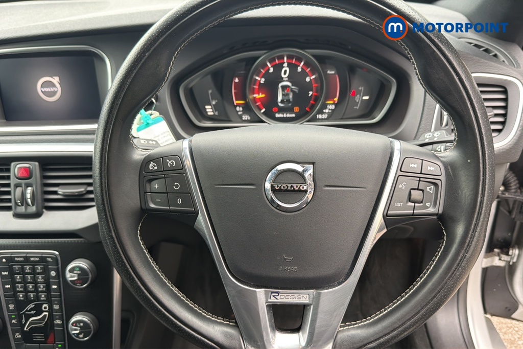 Volvo V40 R Design Edition Manual Petrol Hatchback - Stock Number (1648240) - 2nd supplementary image