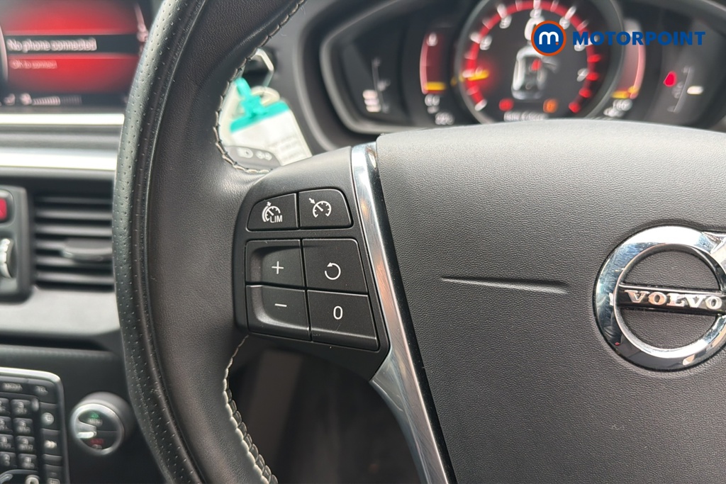 Volvo V40 R Design Edition Manual Petrol Hatchback - Stock Number (1648240) - 4th supplementary image