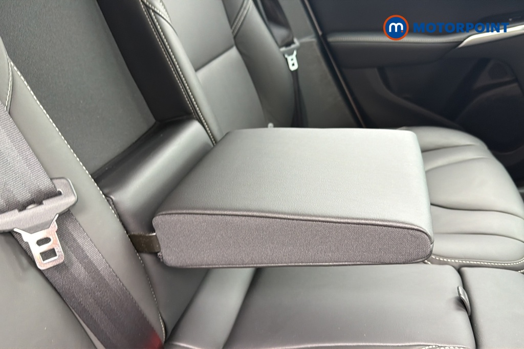 Volvo V40 R Design Edition Manual Petrol Hatchback - Stock Number (1648240) - 26th supplementary image