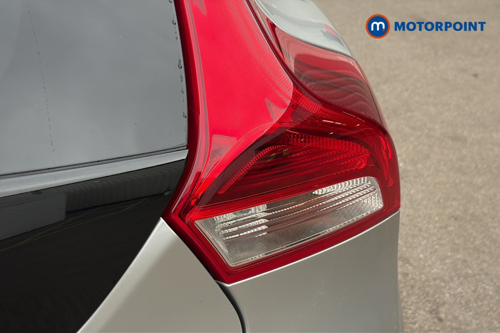 Volvo V40 R Design Edition Manual Petrol Hatchback - Stock Number (1648240) - 36th supplementary image