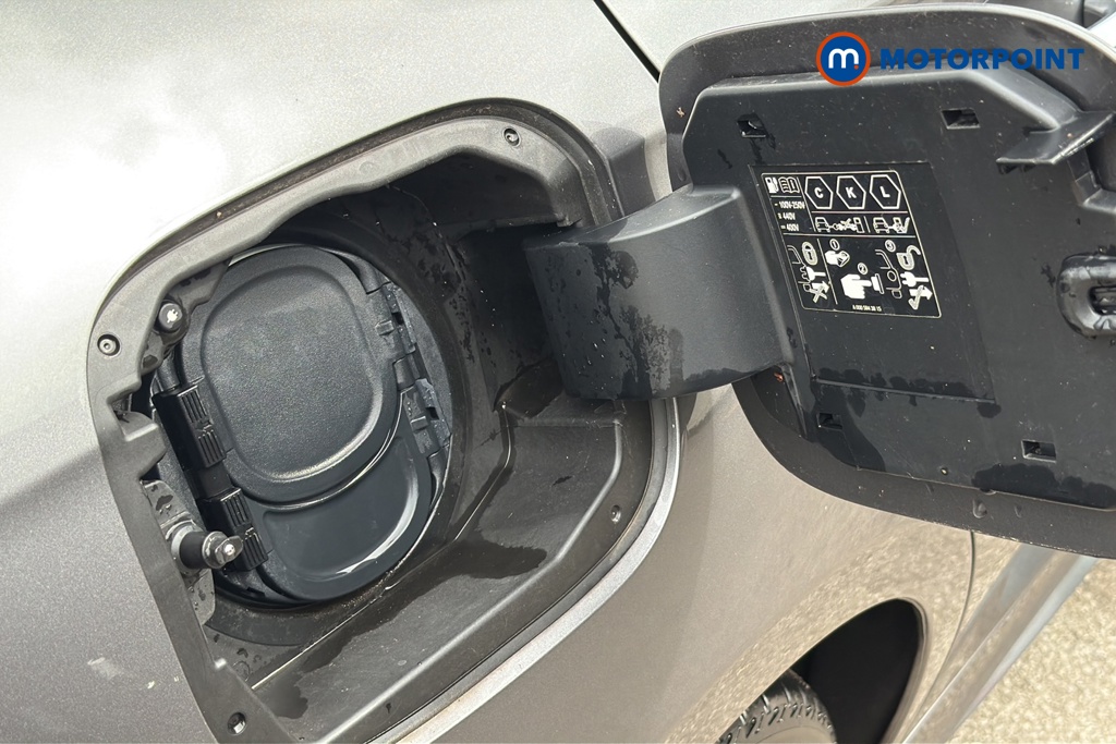 Mercedes-Benz A Class Amg Line Automatic Petrol Plug-In Hybrid Hatchback - Stock Number (1648540) - 40th supplementary image