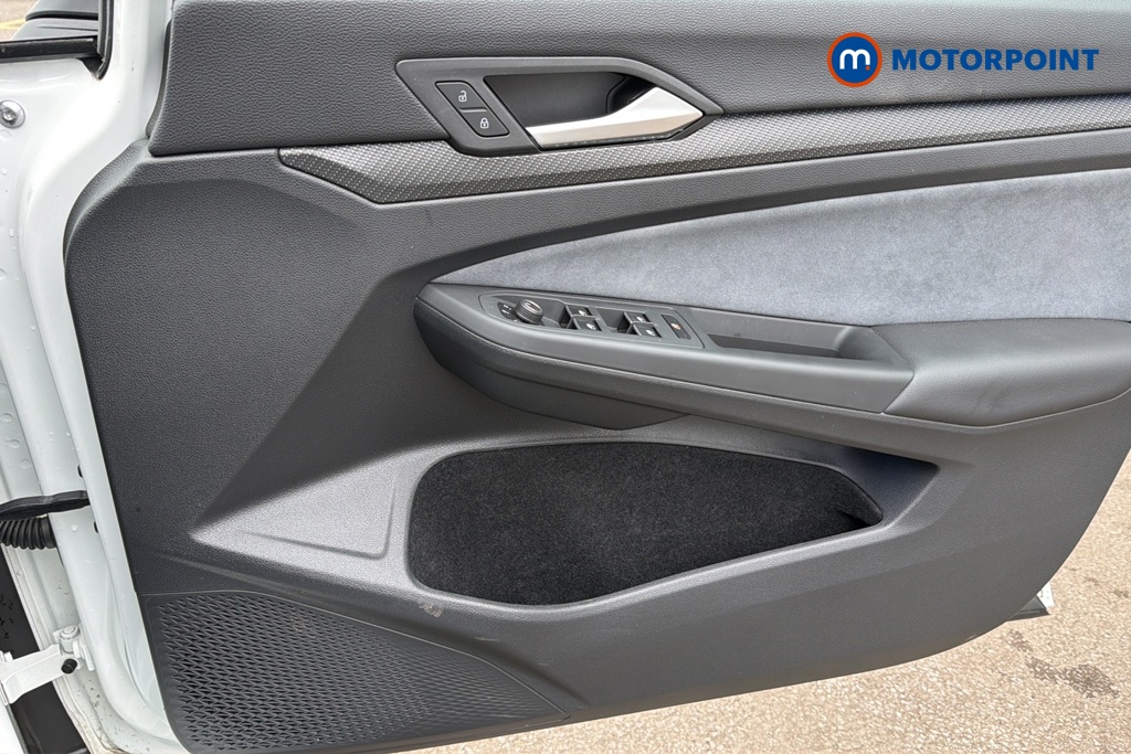 Volkswagen Golf Black Edition Manual Petrol Hatchback - Stock Number (1648835) - 18th supplementary image