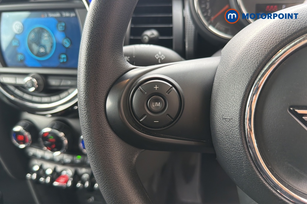 Mini Hatchback Cooper Classic Automatic Petrol Hatchback - Stock Number (1648911) - 4th supplementary image