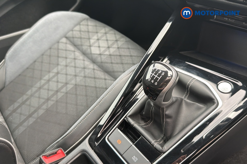 Volkswagen Golf R-Line Manual Petrol Hatchback - Stock Number (1649445) - 15th supplementary image