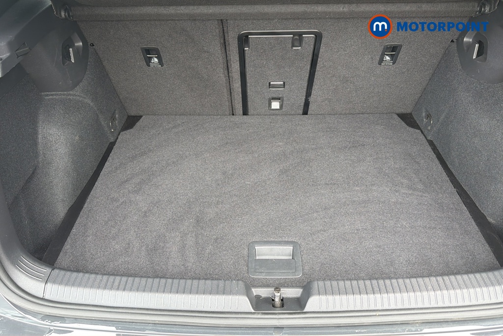 Volkswagen Golf R-Line Manual Petrol Hatchback - Stock Number (1649445) - 30th supplementary image