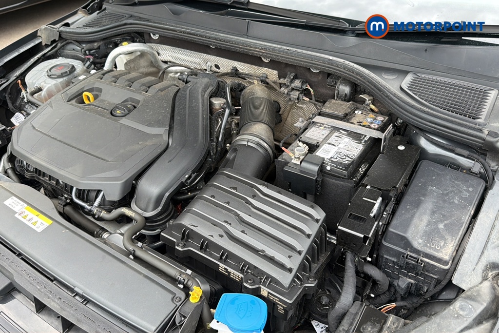 Volkswagen Golf R-Line Manual Petrol Hatchback - Stock Number (1649445) - 48th supplementary image
