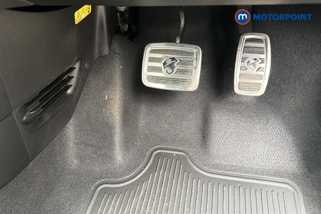 Abarth 500 Scorpionissima Automatic Electric Convertible - Stock Number (1649555) - 24th supplementary image
