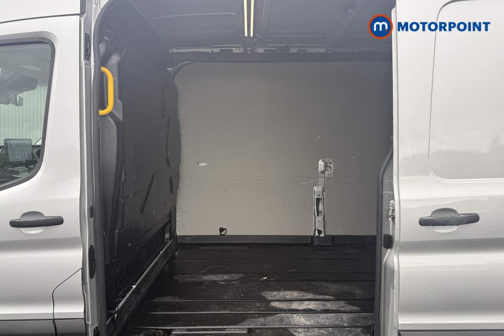 Ford Transit Limited Automatic Diesel Medium Roof Van - Stock Number (1634143) - 7th supplementary image