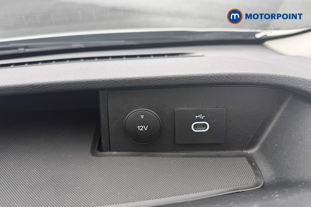 Ford Transit Limited Automatic Diesel Medium Roof Van - Stock Number (1634143) - 20th supplementary image