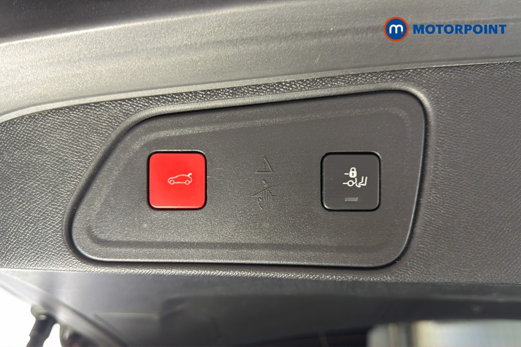 Peugeot 3008 Gt Line Premium Manual Petrol SUV - Stock Number (1635276) - 35th supplementary image