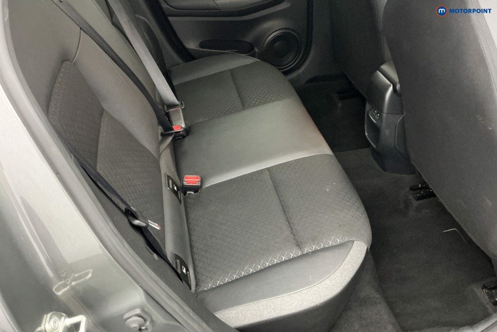 Nissan Juke N-Connecta Manual Petrol SUV - Stock Number (1635845) - 4th supplementary image