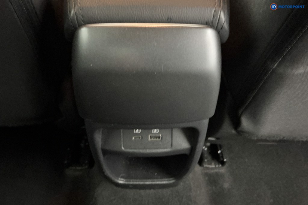 Nissan Juke N-Connecta Manual Petrol SUV - Stock Number (1635845) - 10th supplementary image