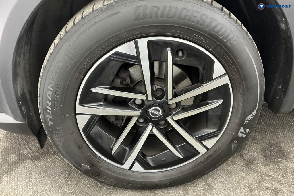 Nissan Juke N-Connecta Manual Petrol SUV - Stock Number (1635845) - 35th supplementary image