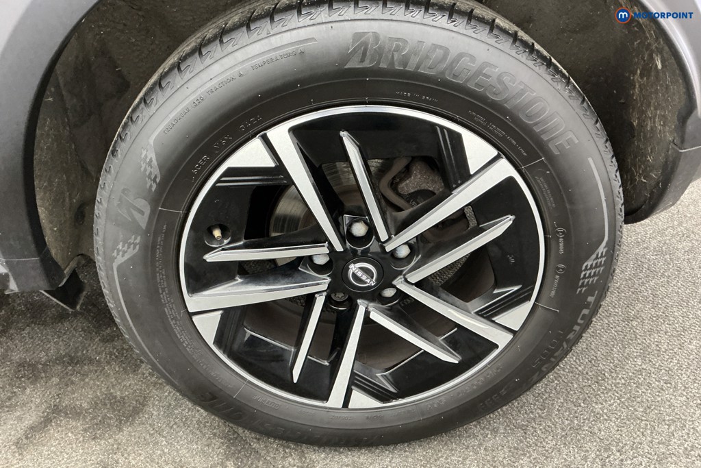Nissan Juke N-Connecta Manual Petrol SUV - Stock Number (1635845) - 36th supplementary image