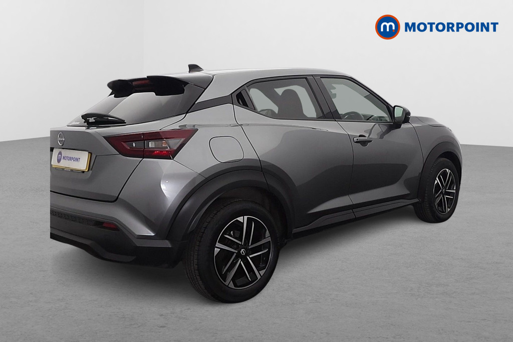 Nissan Juke N-Connecta Manual Petrol SUV - Stock Number (1635845) - Drivers side rear corner