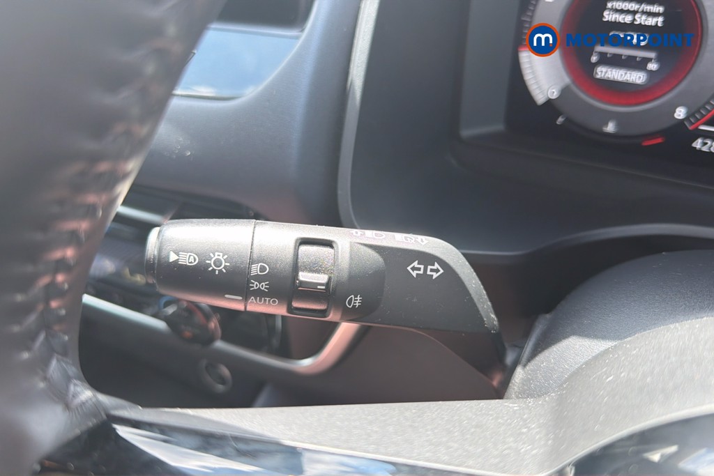 Nissan Qashqai Tekna Manual Petrol SUV - Stock Number (1640751) - 18th supplementary image